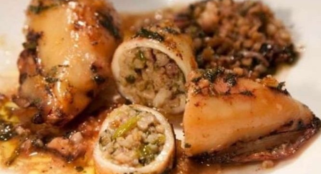 Αγιορείτικη συνταγή για γεμιστά καλαμαράκια