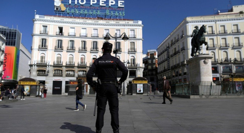 Σε καραντίνα η Ισπανία-Απαγόρευση κυκλοφορίας στους δρόμους
