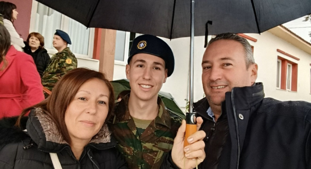 Περηφάνια για τον Χρήστο Μπάτση: Ο γιος του, Νίκος, ορκίστηκε φαντάρος