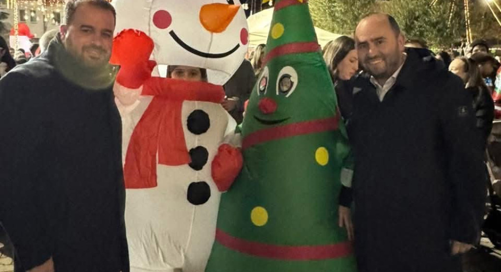 Γιορτινή Λαμπρότητα στο Νέο Μυλότοπο: Το 5ο Άναμμα του Χριστουγεννιάτικου Δέντρου