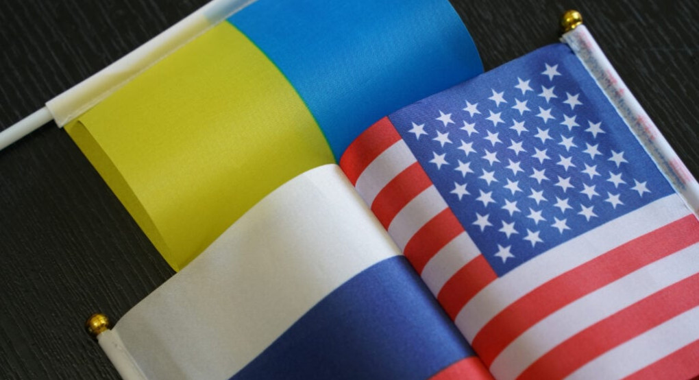 Financial Times: Oι ΗΠΑ πραγματοποιούν μυστικές διαπραγματεύσεις με τη Ρωσία και την Ουκρανία στο Αμπού Ντάμπι