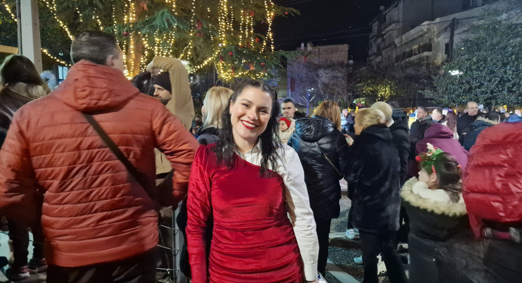 Η Αντιδήμαρχος Πολιτισμού Ελένη Λαζάρου πίσω από τον λαμπερό στολισμό της Έδεσσας – Ένα μεγάλο μπράβο για το αποτέλεσμα