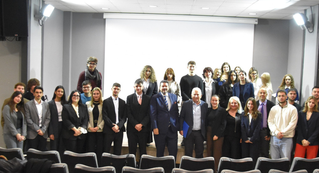 Η Νάουσα και πάλι στο προσκήνιο των Διεθνών Εξελίξεων