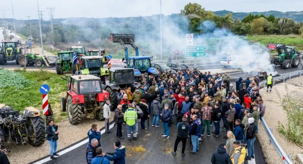 Αγροτικά μπλόκα: Υποβλήθηκαν στον Εισαγγελέα οι πρώτες δικογραφίες για παρακώλυση κυκλοφορίας