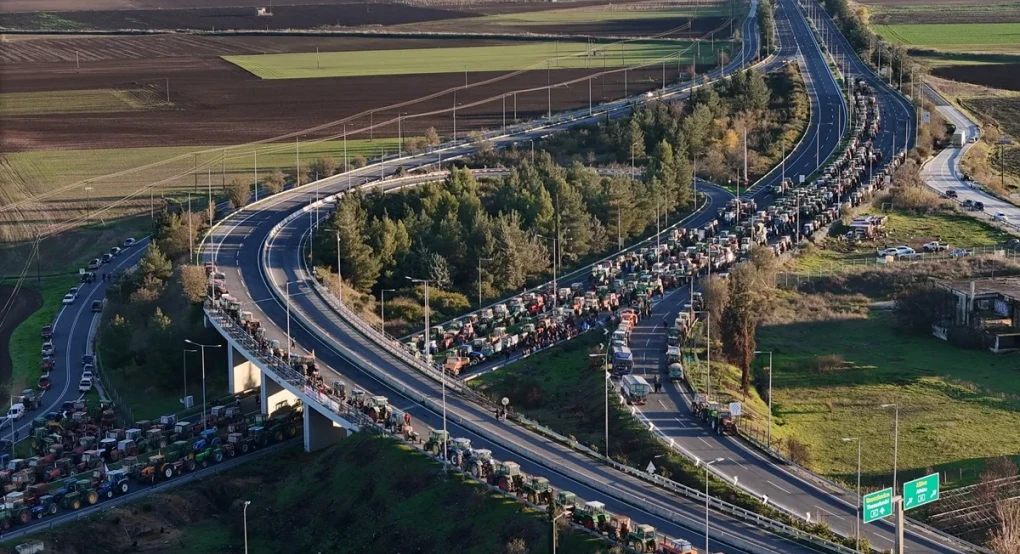 ΚΤΕΛ Θεσσαλονίκης: Κανονικά τα δρομολόγια Θεσσαλονίκη-Αθήνα και αντίστροφα – Καθυστερήσεις λόγω των αγροτών σε παρακαμπτήριες οδούς