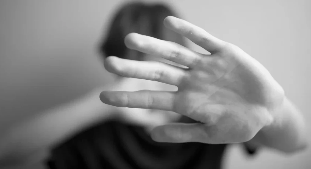 Σοκ με τον θείο που ασελγούσε στα ανίψια του -Πώς μια κίνηση του 4χρονου στο οικογενειακό τραπέζι αποκάλυψε τη φρίκη