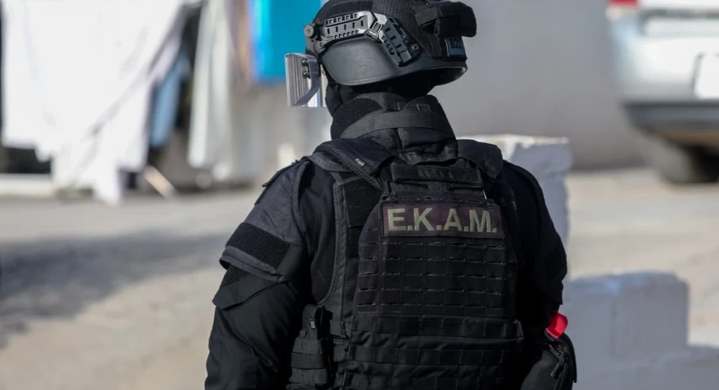 Μεγάλη επιχείρηση της ΕΛ.ΑΣ. σε Αττική για σπείρα που διέπραττε κλοπές και διαρρήξεις, 11 συλλήψεις