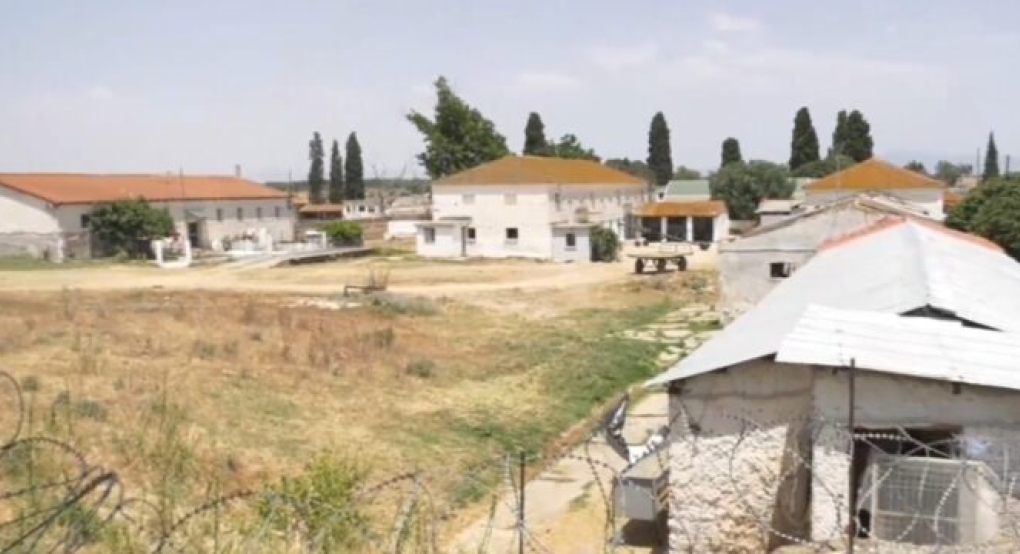 Φυλακές Κασσάνδρας: Τρεις έγκλειστοι με 7 κινητά τηλέφωνα!