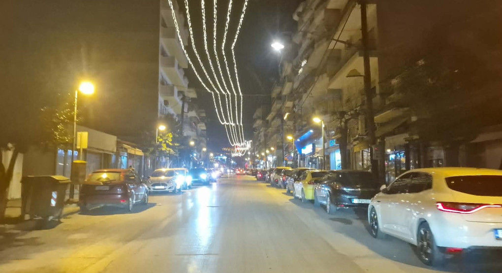 Εορταστικό πρόγραμμα καταστημάτων Γιαννιτσών