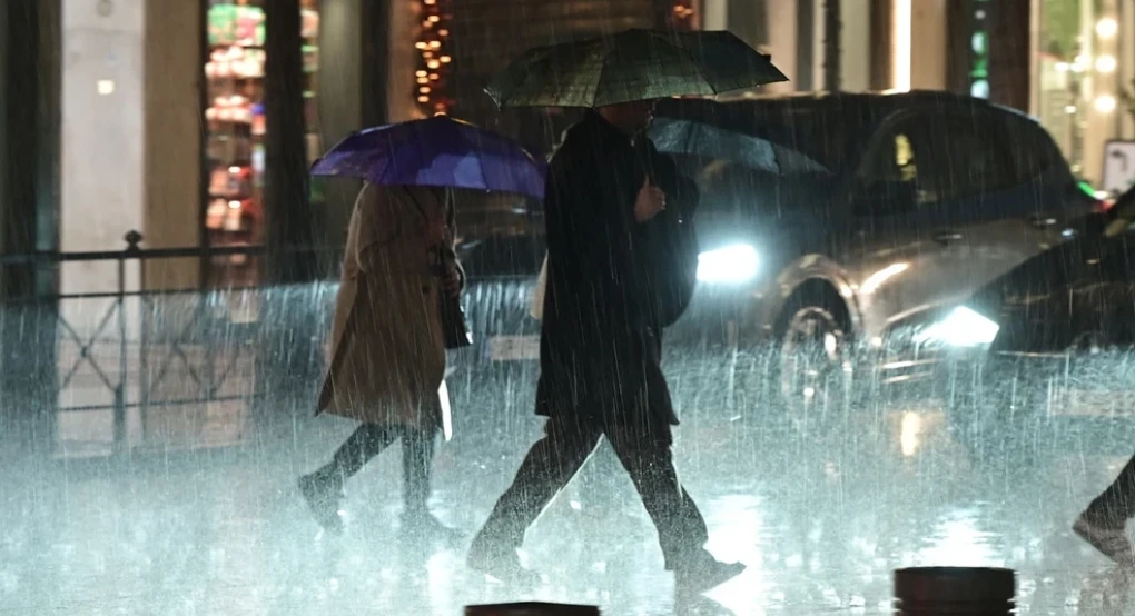 Η κακοκαιρία Byron σαρώνει τη χώρα – Ήχησε στη μισή Ελλάδα το 112