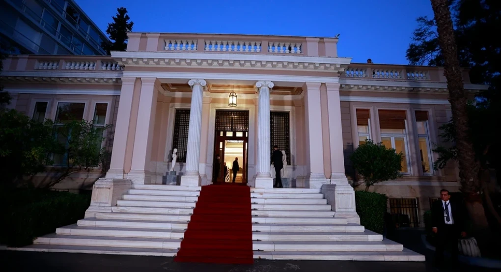 Σε ετοιμότητα για το πέρασμα του «Byron» η κυβέρνηση – Προσπάθειες εκτόνωσης και των αγροτικών μπλόκων