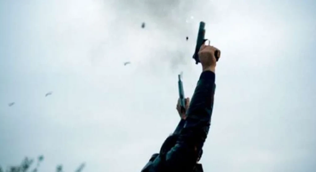 Χανιά: Ρίχνουν μπαλωθιές ακόμα και σε άναμμα χριστουγεννιάτικων δέντρων -Αναζητείται ο δράστης