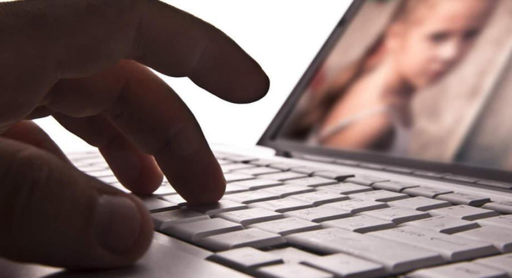 Αττική: Μέσω ΗΠΑ έπιασαν 25χρονο που διακινούσε υλικό παιδικής πορνογραφίας