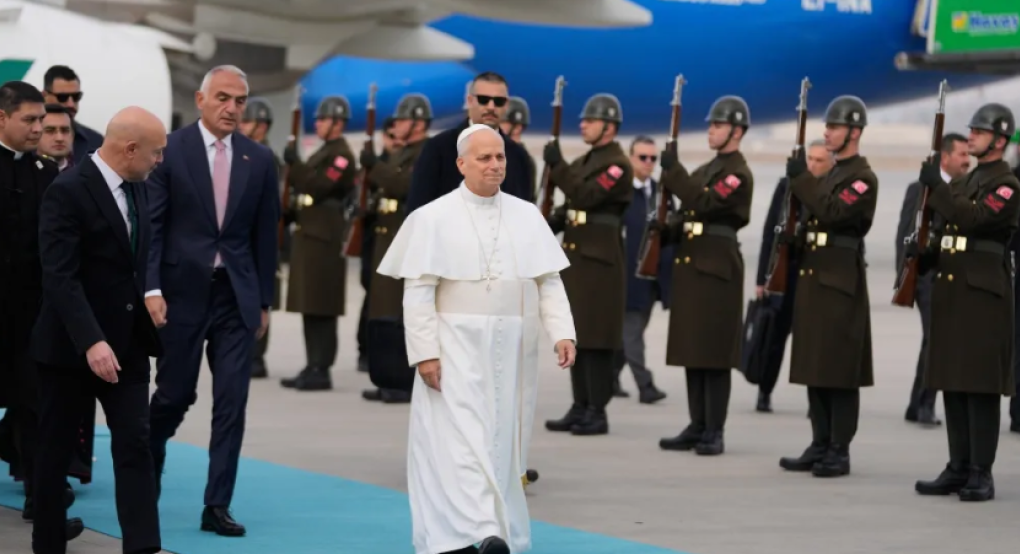 Ο Πάπας Λέων ΙΔ' στην Άγκυρα σε μια ιστορική επίσκεψη στο Φανάρι