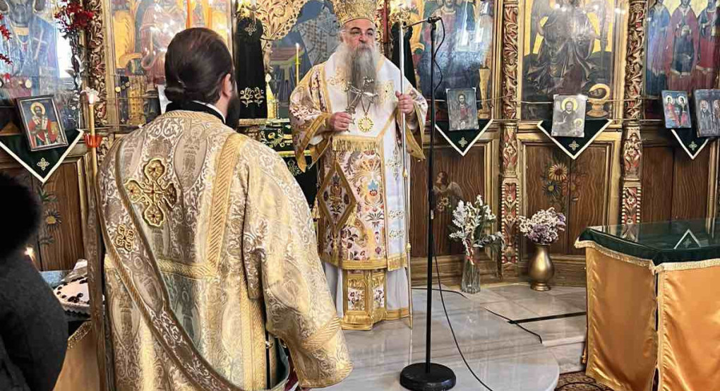 Αρχιερατική Θεία Λειτουργία στον Ιερό Ναό Αγίου Νικολάου Σαρακηνών Αλμωπίας