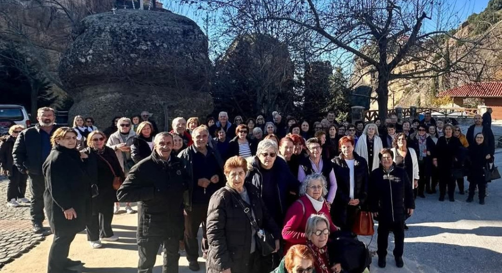 Εκδρομή στα Μετέωρα για τα ΚΑΠΗ του Δήμου Αλμωπίας