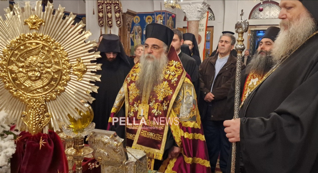 Ξεκίνησαν οι εορτασμοί του Αγίου Στεφάνου στη Σκύδρα – Πλήθος πιστών στην υποδοχή του ιερού λειψάνου