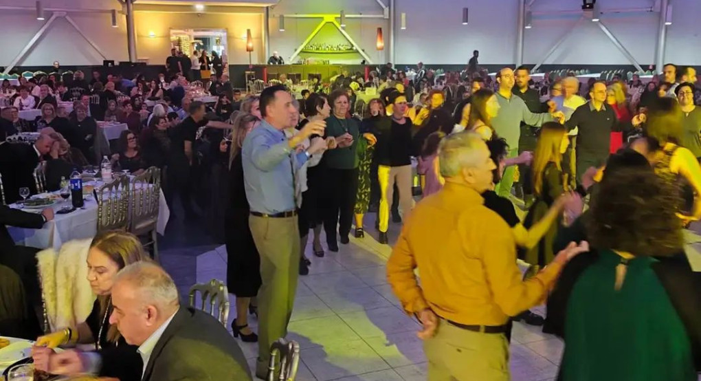 Με τεράστια επιτυχία ο χορός του ΙΝ Αγίων Κωνσταντίνου και Ελένης Γιαννιτσών