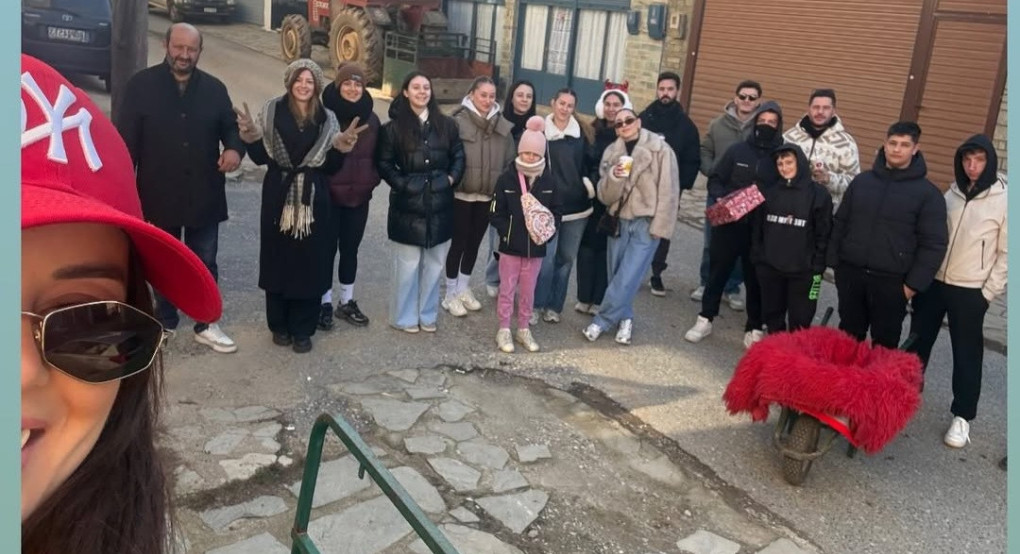 Ο Σύλλογος Βλάχων Αρχαγγέλου έψαλε τα κάλαντα και έδωσε χαρά στο χωριό