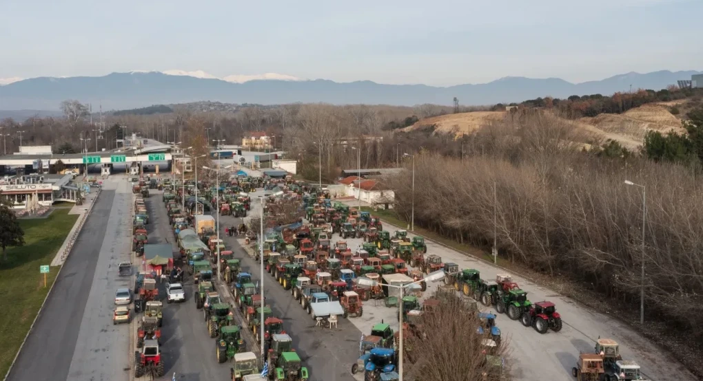 Σκληραίνει τη στάση της η κυβέρνηση μετά το νέο «όχι» των αγροτών