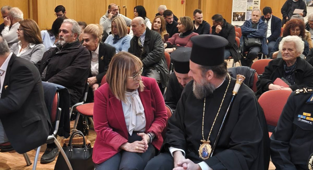 Δίπλα στον Ποντιακό Ελληνισμό και την Ιστορία του η Στέλλα Αραμπαντζή