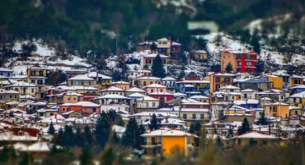 Σύγκρουση ΙΧ με μηχανή~Άτυχος ο οδηγός του δικύκλου