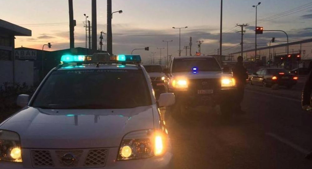 Καταδίωξη στο Χαλάνδρι: Οδηγούσε ανήλικος γιος βουλευτή - Είχε κρυμμένο κουζινομάχαιρο ο 15χρονος συνοδηγός του