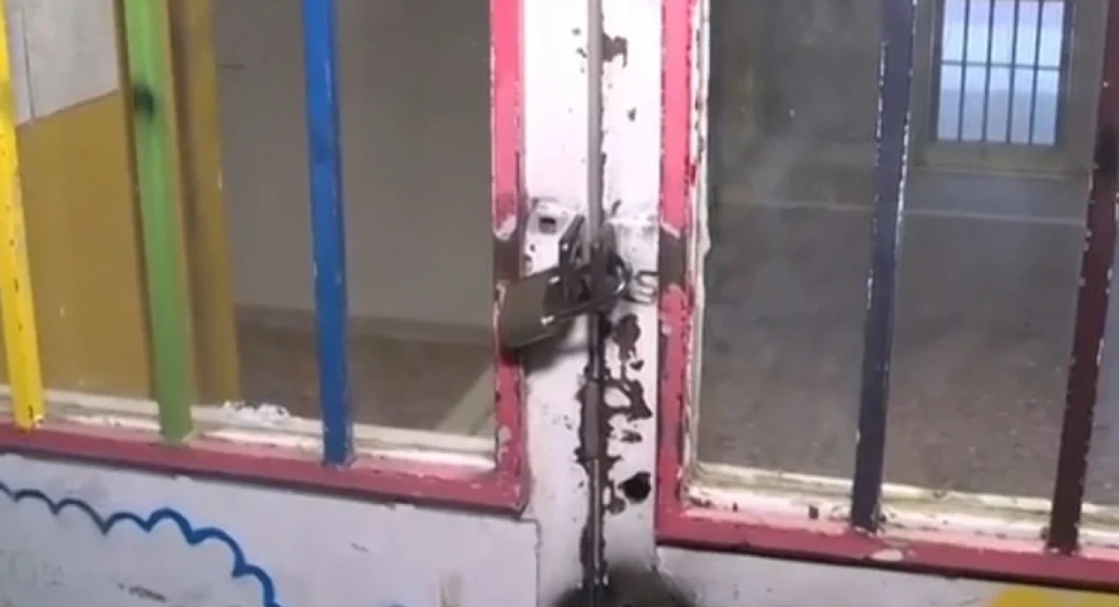 Κυψέλη: Μαθητές κλείδωσαν μέσα στο κτίριο τους διευθυντές του σχολείου που έγινε το περιστατικό με την 16χρονη