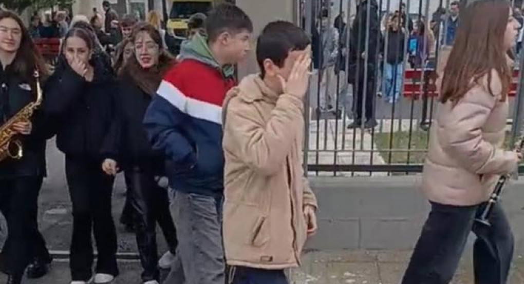 Αμύνταιο: Μαθητές αποχώρησαν χωρίς να πουν τα κάλαντα στον Γεωργιάδη