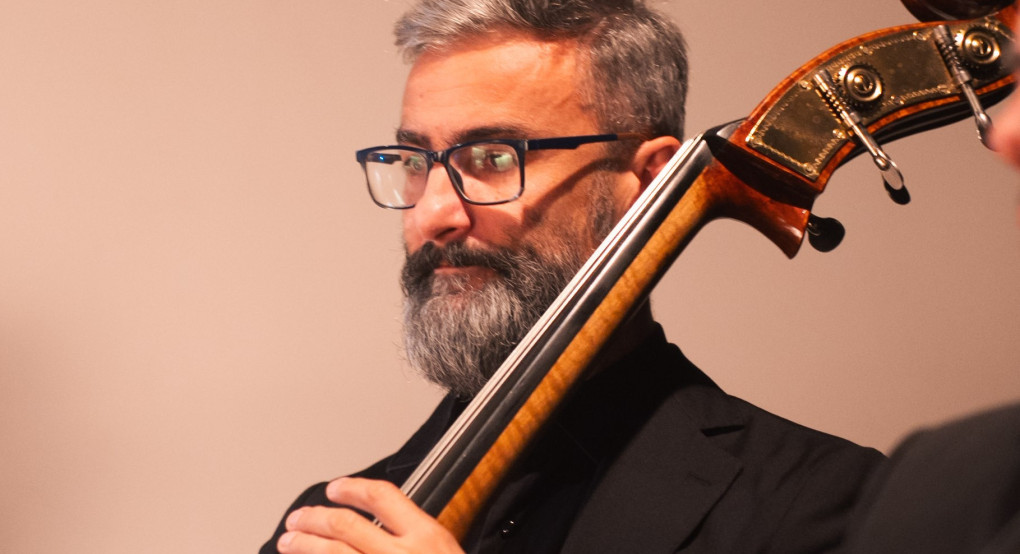 Ο Μιχάλης Σαπουντζής με καταγωγή από την Δωροθέα συμμετέχει στη Χριστουγεννιάτικη Συναυλία