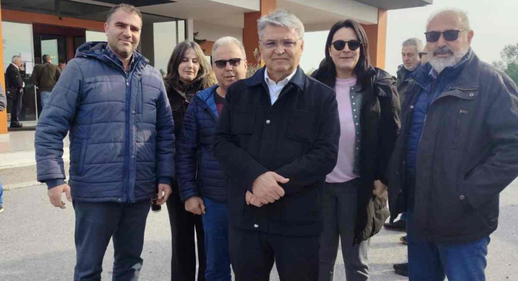 Νατσιός από μπλόκο αγροτών στις Σέρρες: «Η εξαφάνιση του πρωτογενούς τομέα αποτελεί εθνική απειλή»