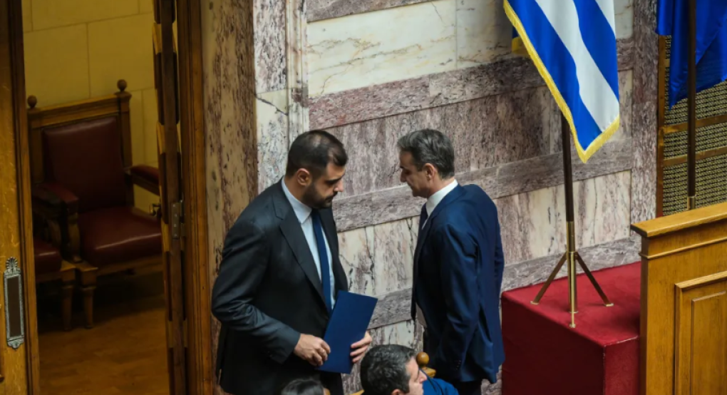 Εκκλήσεις για διάλογο από Μαξίμου μετά το βροντερό «όχι» των αγροτών