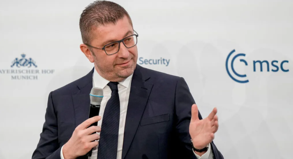 Συνεχίζει τα «παιχνίδια» με το όνομα «Μακεδονία» ο Μίτσκοσκι