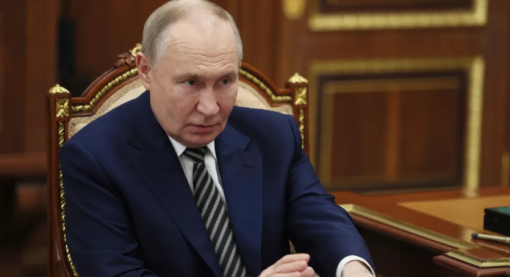 Πούτιν: Εάν όχι ειρηνικά, τότε διά της βίας...