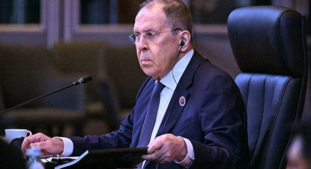 Λαβρόφ: Η Δύση πρέπει να καταλάβει ότι η Ρωσία έχει τη στρατηγική πρωτοβουλία στην Ουκρανία