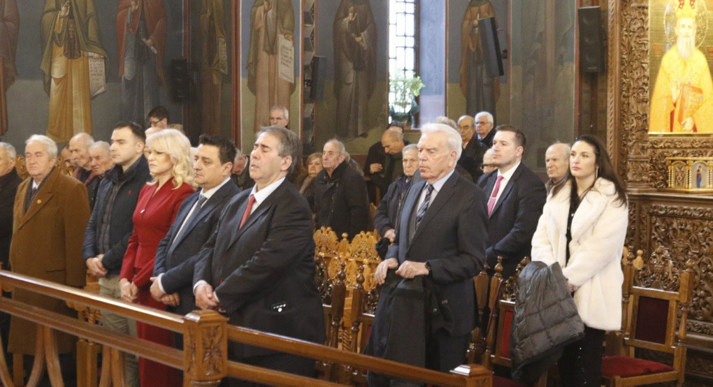 Βαγγέλης Θωμάς: Είθε ο Κύριος να φωτίζει και να ενισχύει όλους μας στον αγώνα της καθημερινότητας.