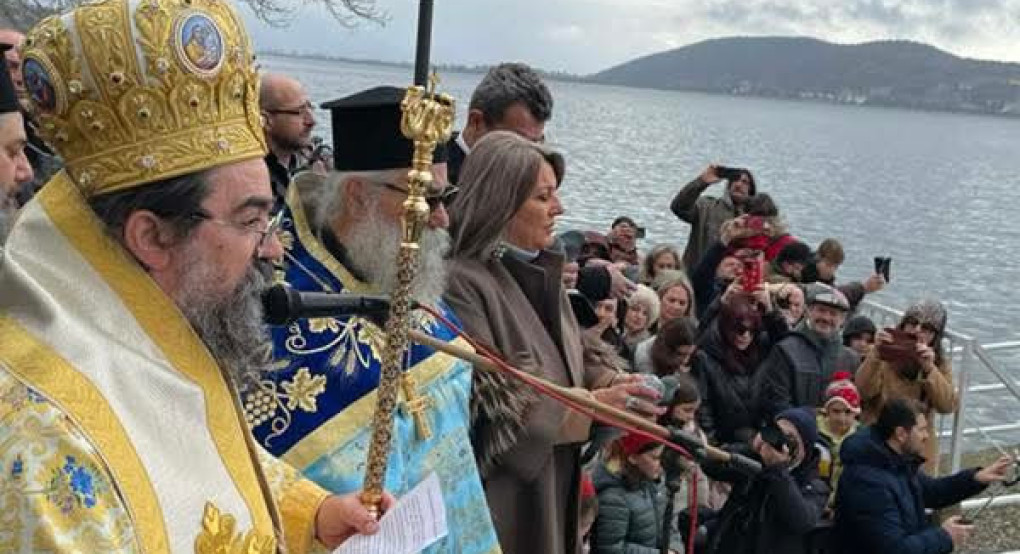 Μήνυμα Σεβ. Μητροπολίτου Καστορίας κ. Καλλινίκου, μετὰ τὸν καθαγιασμὸ τῶν ὑδάτων στὴν λίμνη τῆς Καστοριᾶς, στὴν θέση «Σταυρός».