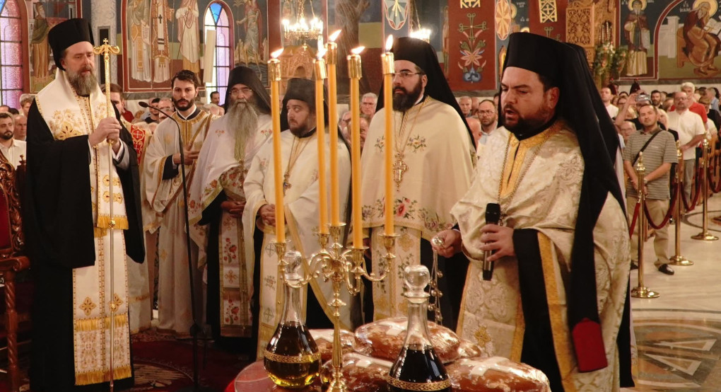 Χαίρει και αγαλλιάται ο Μητροπολίτης Φιλόθεος