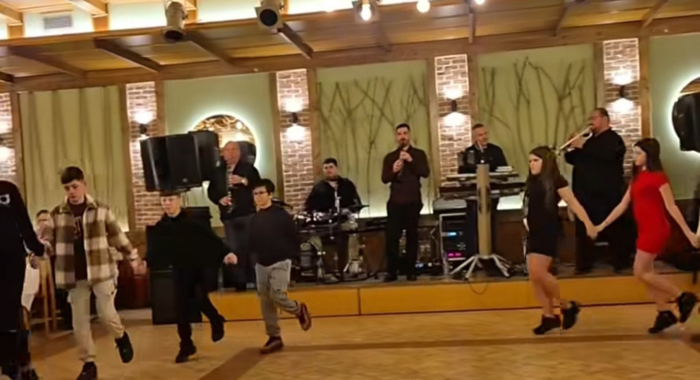 Με μεγάλη επιτυχία ο ετήσιος χορός του Συλλόγου Βλάχων Αρχαγγέλου