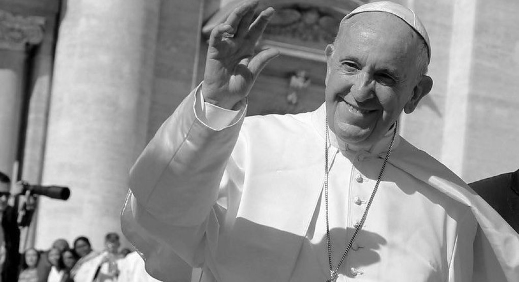 Ανασκόπηση 2025: Τα διάσημα πρόσωπα που έφυγαν από τη ζωή