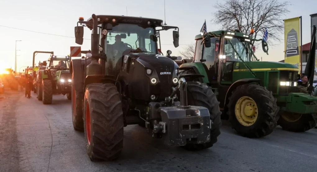 Η κυβέρνηση εξειδικεύει το πακέτο για τους αγρότες και ετοιμάζει το plan B με σκλήρυνση στάσης