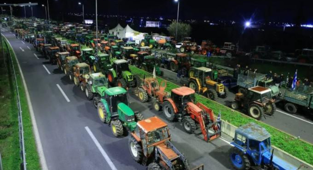 Αγρότες: Aποδέχονται την πρόσκληση για συνάντηση με τον Πρωθυπουργό την Τρίτη