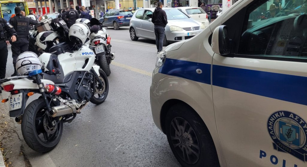 «Μαϊμού» υπάλληλοι της ΔΕΔΔΗΕ έκλεψαν χρυσές λίρες από ηλικιωμένη στη Θεσσαλονίκη