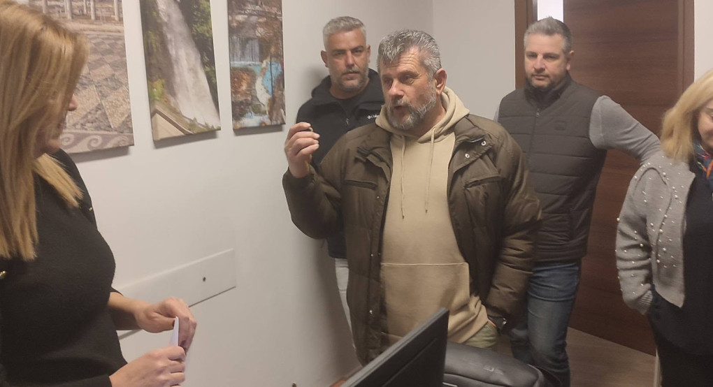 Απούσα η πολιτική εκπροσώπηση από τα αιτήματα των αγροτών – «Στηρίζουν στα λόγια, αλλά αρνούνται τον διάλογο» καταγγέλλει το Μπλόκο Αλμωπίας