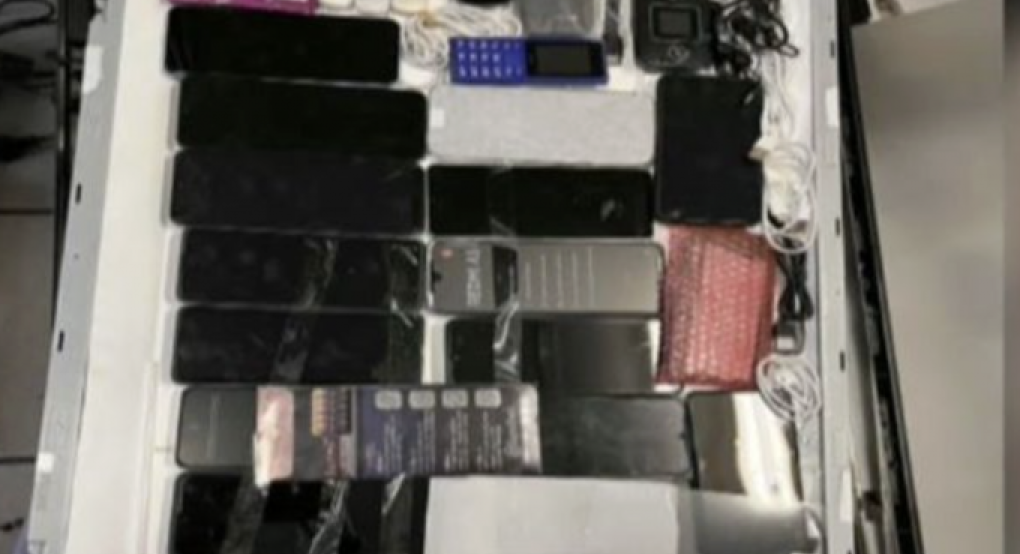 Φυλακές Μαλανδρίνου: «Κατάστημα κινητής τηλεφωνίας» κρυμμένο σε τηλεόραση - Δύο συλλήψεις