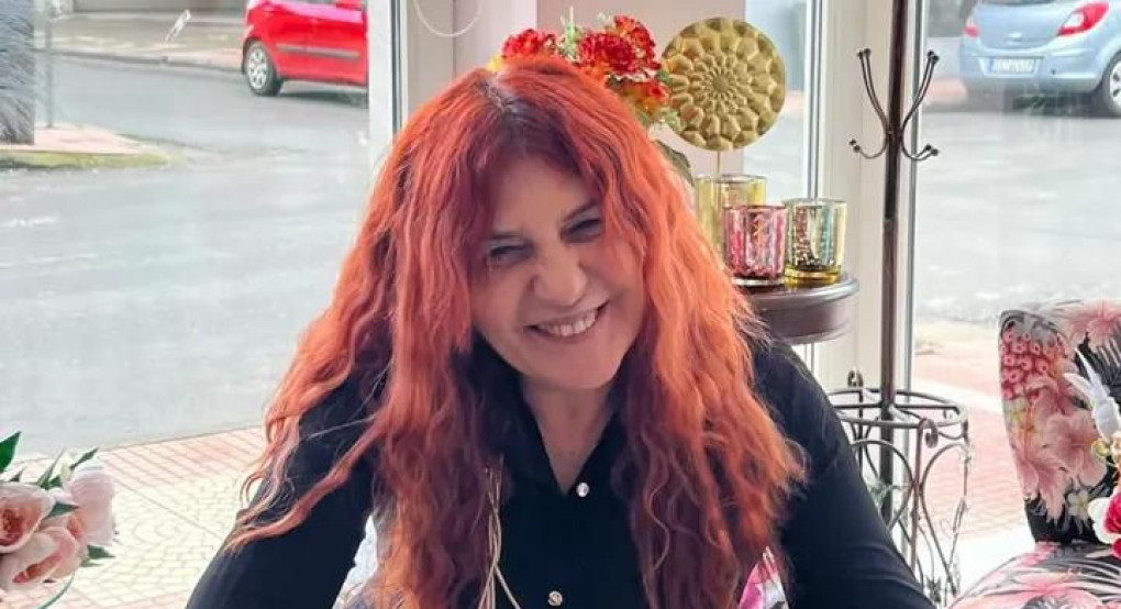 Ιωάννα Παπαδημητρίου: Πλημμύρισε από ευχές η έμπειρη φιλόλογος και αντεύχεται με τον δικό της μοναδικό τρόπο