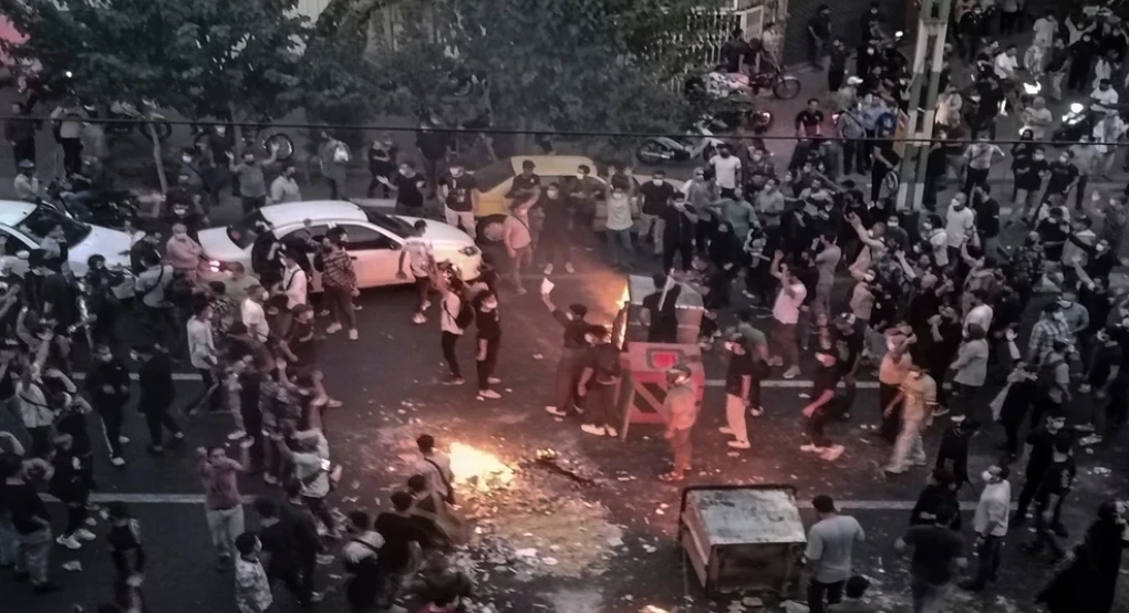 Το μήνυμα της Τεχεράνης μετά το κύμα διαδηλώσεων: «Η κατάσταση ελέγχεται – Είμαστε έτοιμοι για πόλεμο, αλλά και για διάλογο»