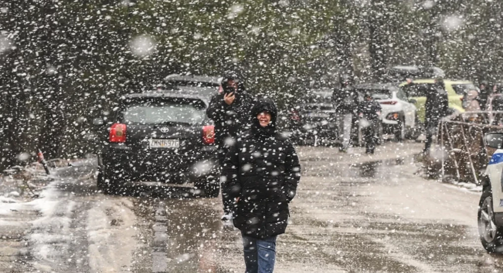 Καιρός: Για «χειμωνιάτικο εξπρές της Δευτέρας» γράφει ο Καντερές, πού θα χιονίσει