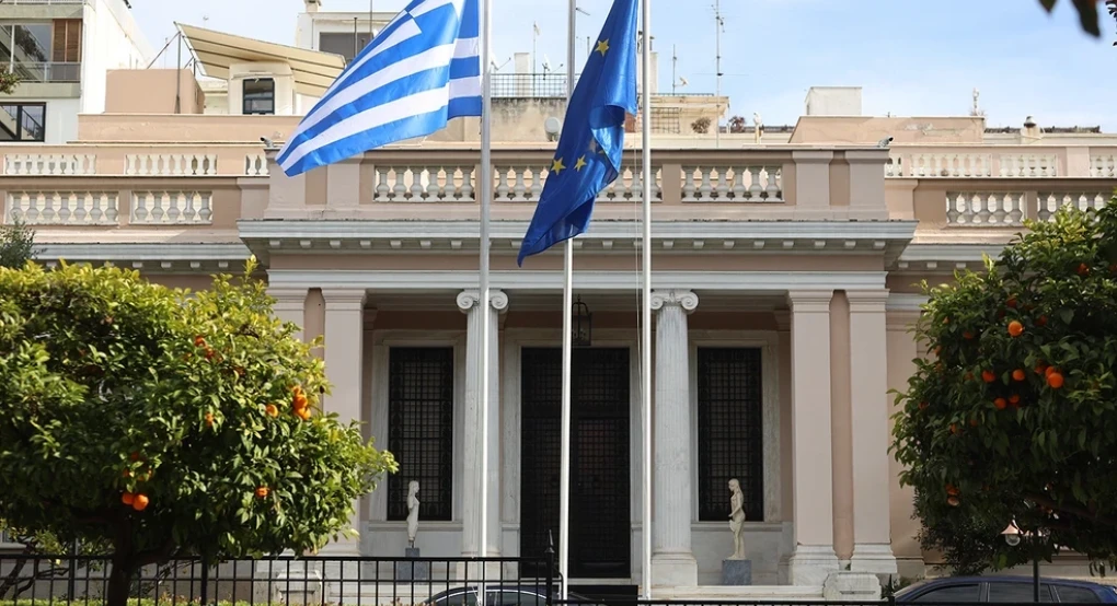 Μαξίμου σε αγρότες: Επαναστατική γυμναστική τέλος, ξεπεράστηκε η κόκκινη γραμμή – Αν κλιμακώσετε, αρμόδιες είναι οι Αρχές