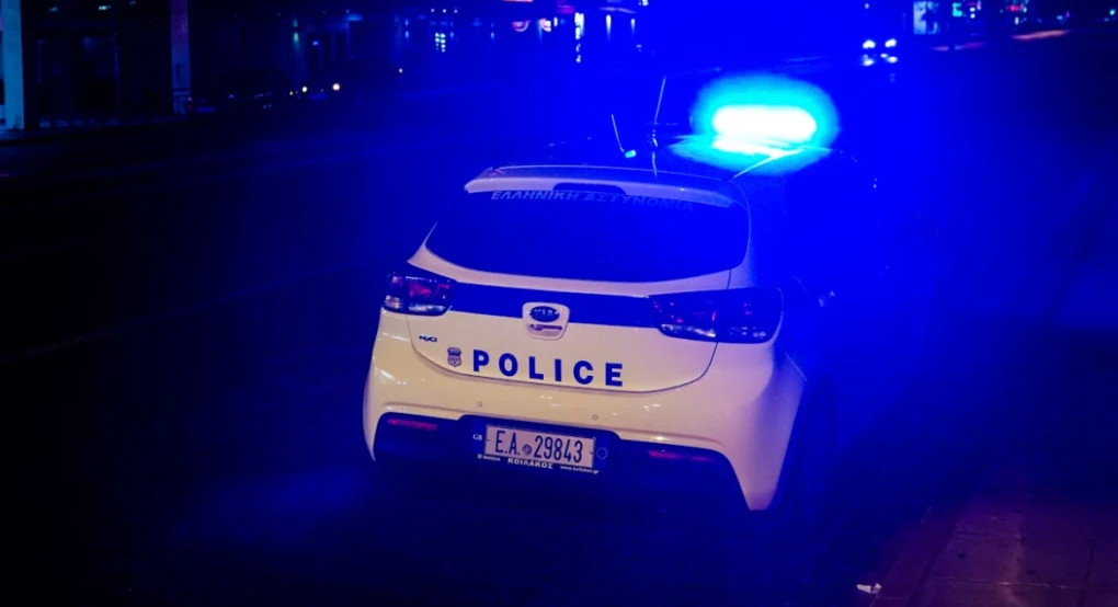 Πυροβόλησαν ιδιοκτήτη σουβλατζίδικου στον Άγιο Δημήτριο, τραυματίστηκε και ο γιος του